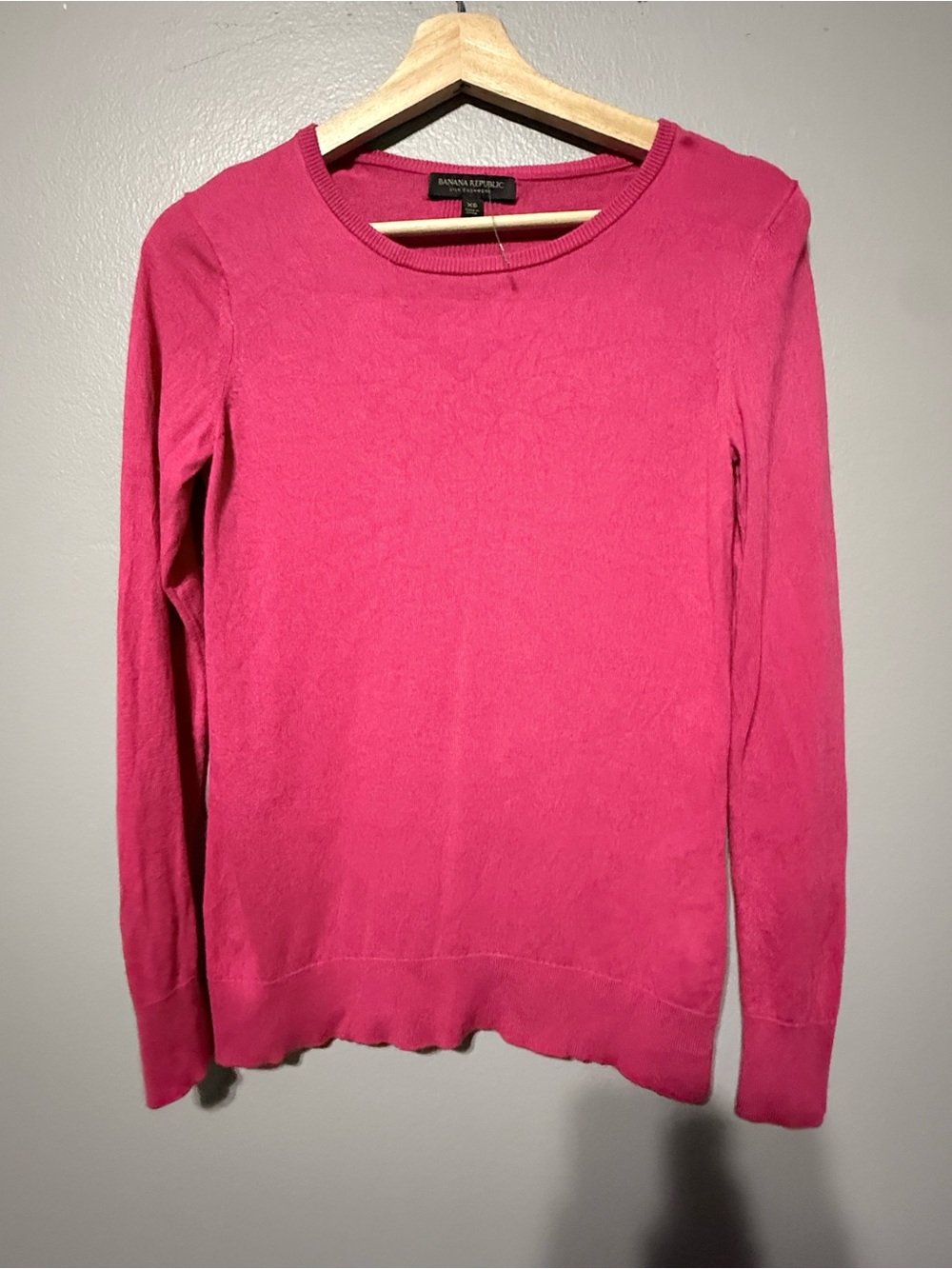 Banana Republic Fuchsia Pink Silk Cashmere Blend Long Sleeve Sweater Size XS